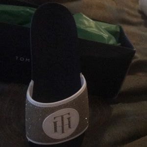 Tommy Hilfiger Gold Multi Texture Slides  size 8